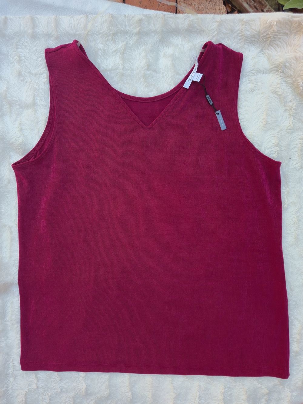 Chico's Deep Fuchsia V-Neck Sleeveless Tank